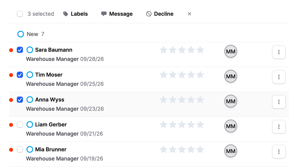 Applicant overview on Jobmaps with three selected applications and the bulk actions labels, message and decline