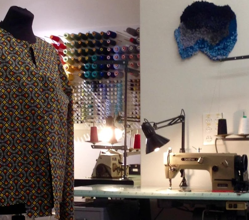 Créatrice de vêtements, retoucheuse expérimentée