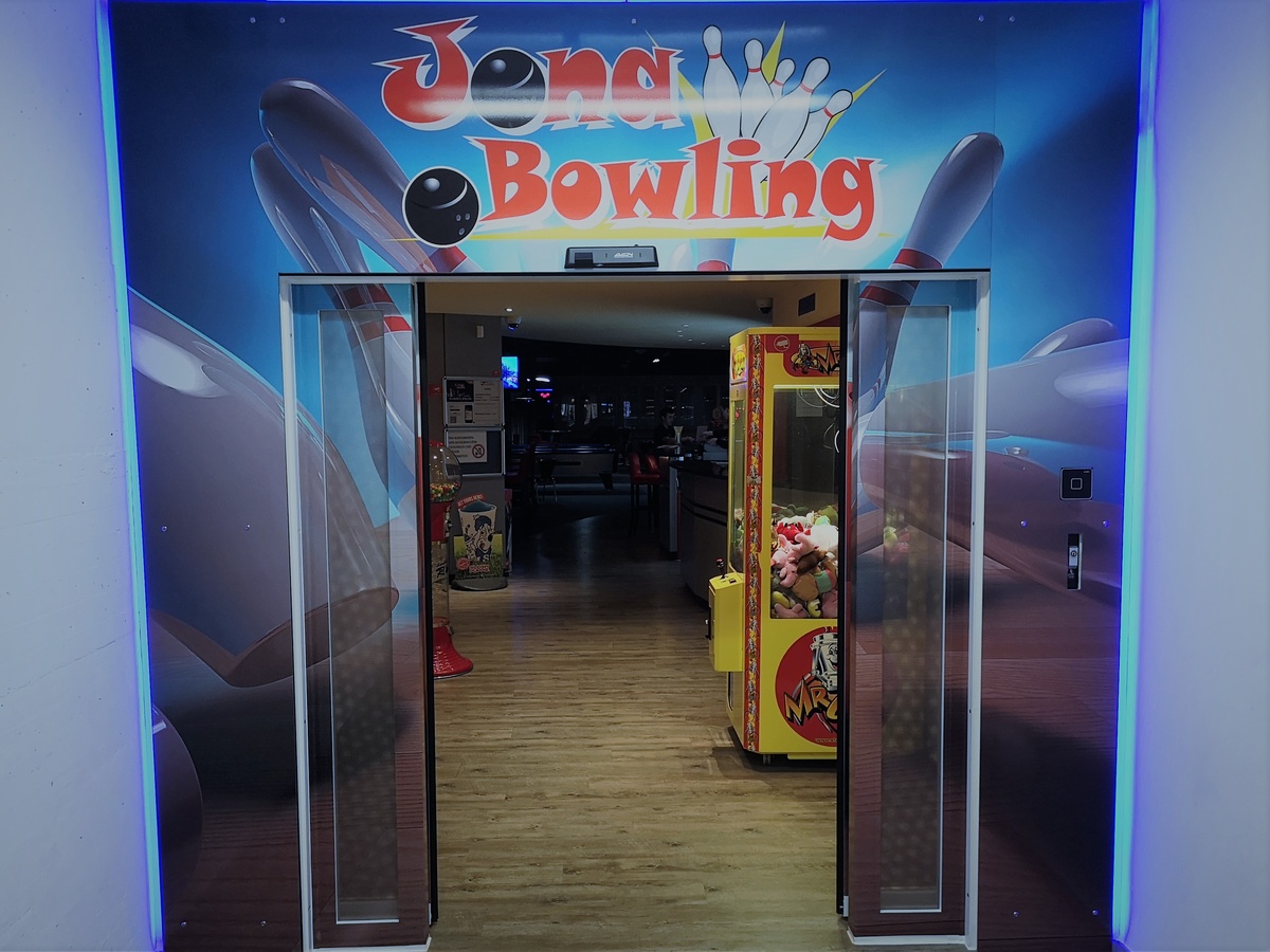 Bowlingcenter Mitarbeiter/in