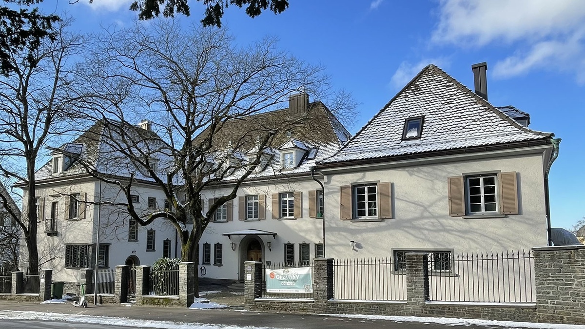 Psychiater:In 60, 80 oder 100 % in privater psychiatrisch-psychotherapeutischer Praxis am Zürichberg